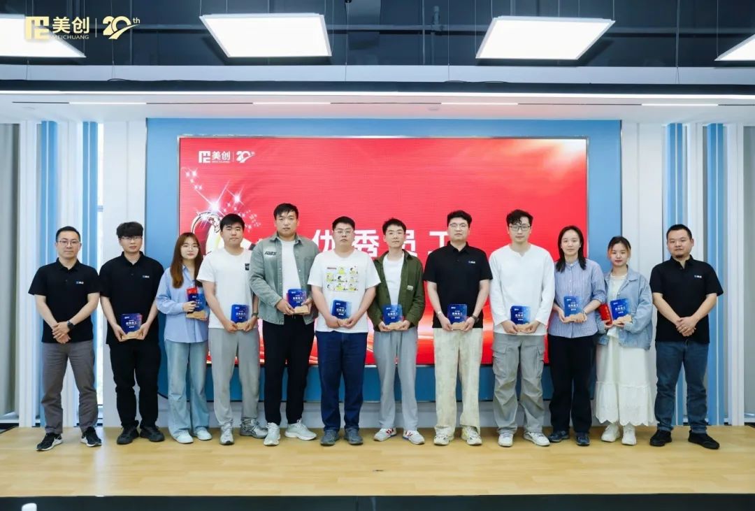 1460702cea1bee87763b4c91b4b5a566